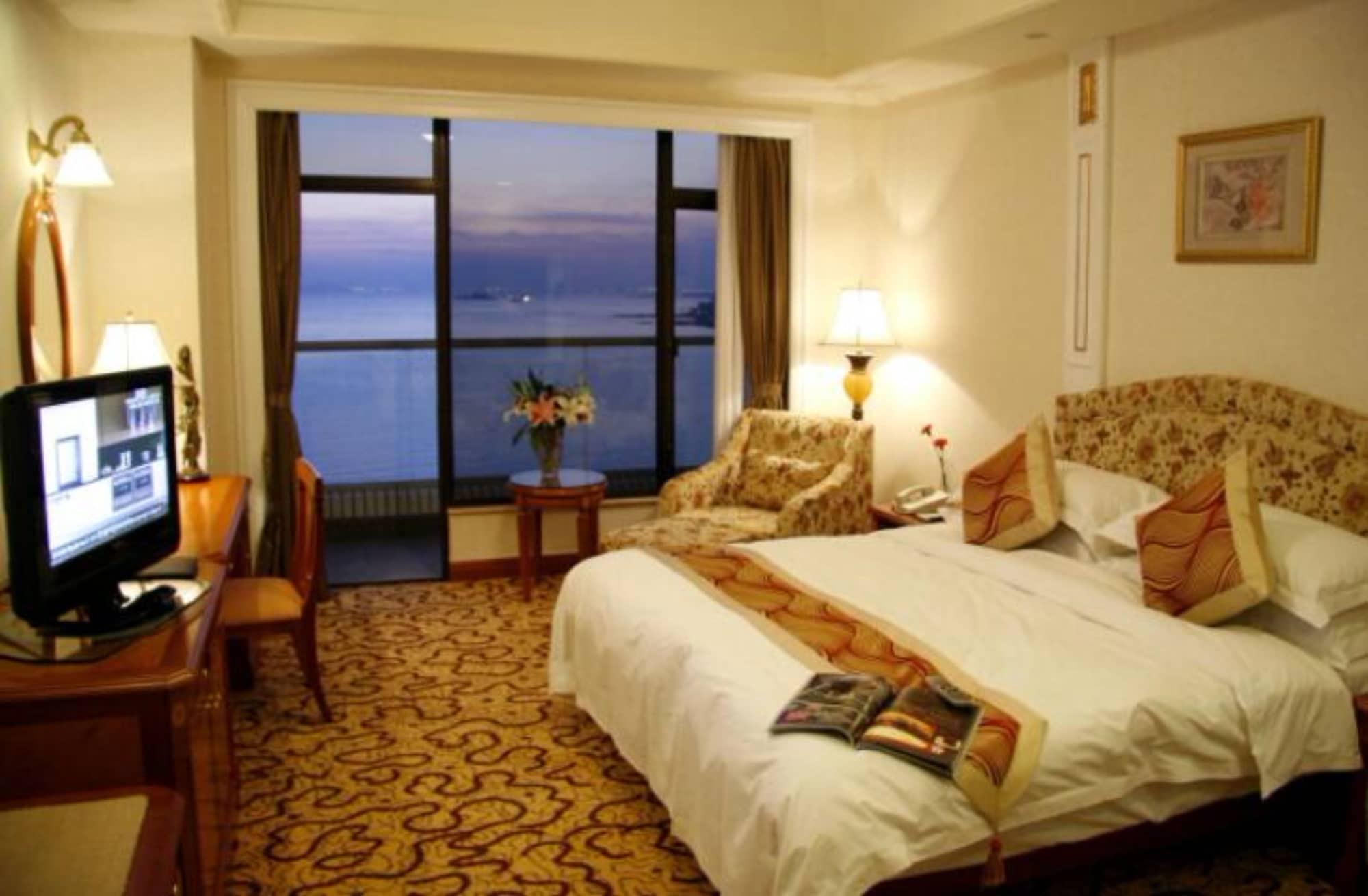 Huiquan Dynasty Hotel Qingdao Exterior photo