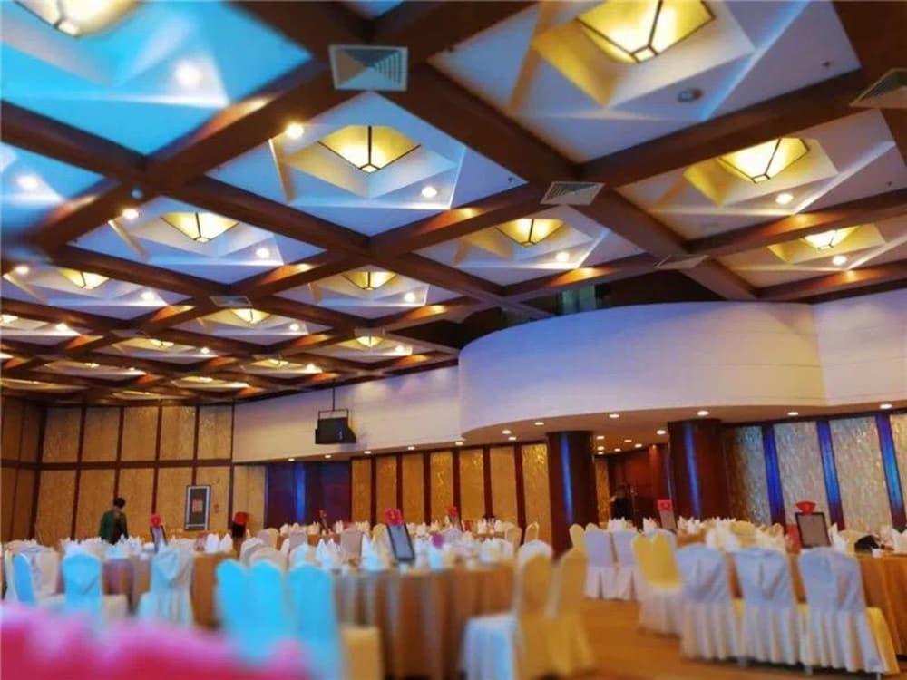 Huiquan Dynasty Hotel Qingdao Exterior photo