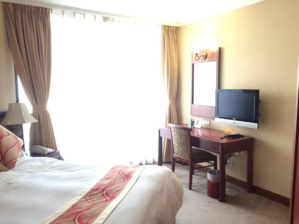 Huiquan Dynasty Hotel Qingdao Exterior photo